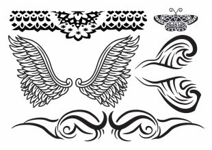 En samling af fem forskellige sorte gnidetatoveringer beregnet til at blive anvendt som "Tramp Stamp" (tatoveringer på lænden), varierende i størrelse fra 6 til 19 cm. Denne samling inkluderer distinkte motiver: En kompleks tribal design, der fremhæver skarpe linjer og kurver, typisk for tribal stil. Vinger, der spreder sig ud med detaljerede fjer mønstre, hvilket giver en følelse af frihed og flugt. En sommerfugl med udbredte vinger, symboliserende transformation og skønhedens flygtighed. En tatovering med et tribal mandala mønster, hvor intrikate mønstre flettes sammen i en harmonisk design, der symboliserer balance og enhed. Hver tatovering er skabt med præcision for at efterligne udseendet af permanente tatoveringer og tilbyder en midlertidig løsning for dem, der ønsker at dekorere deres krop uden langvarigt engagement.